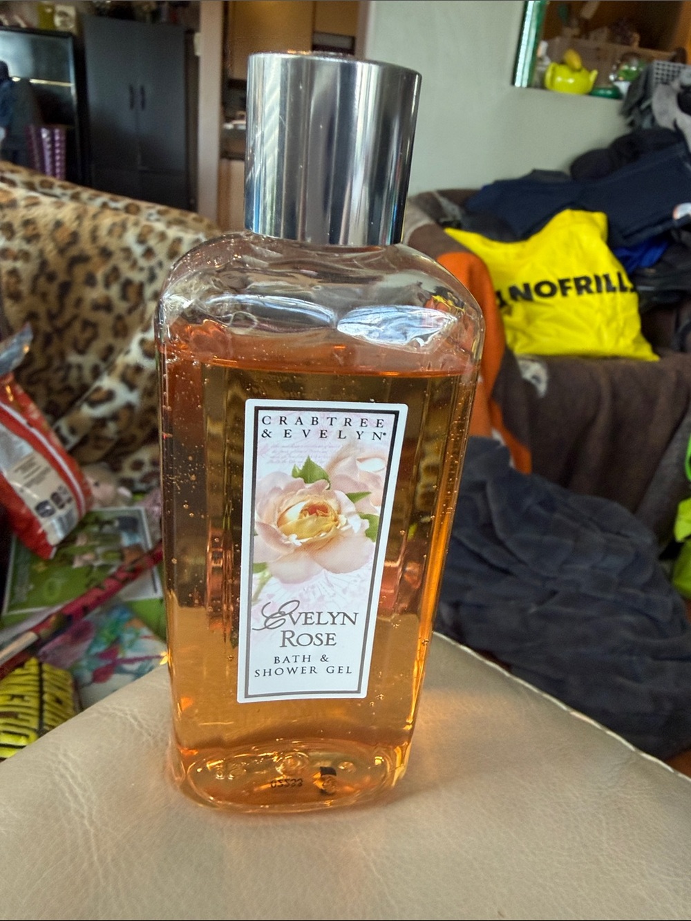 Crabtree & Evelyn Evelyn Rose Bath & Shower Gel 250ml. Rare!